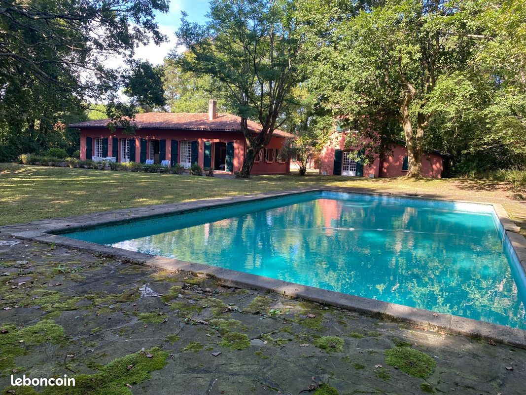 Propriété 12 pièces 300 m² - Ascain 64310 (image 3)
