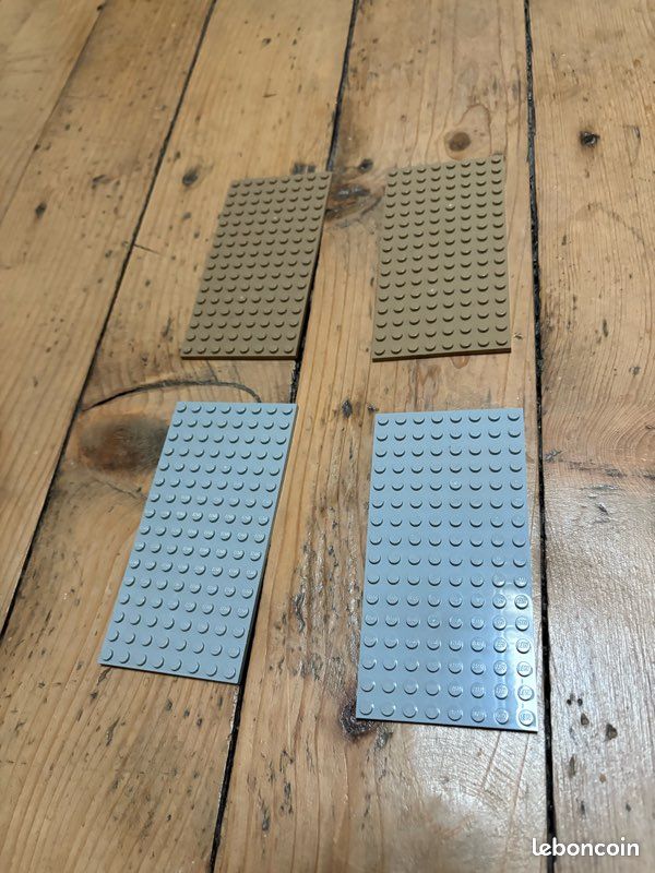 4 plaques lego (image 1)