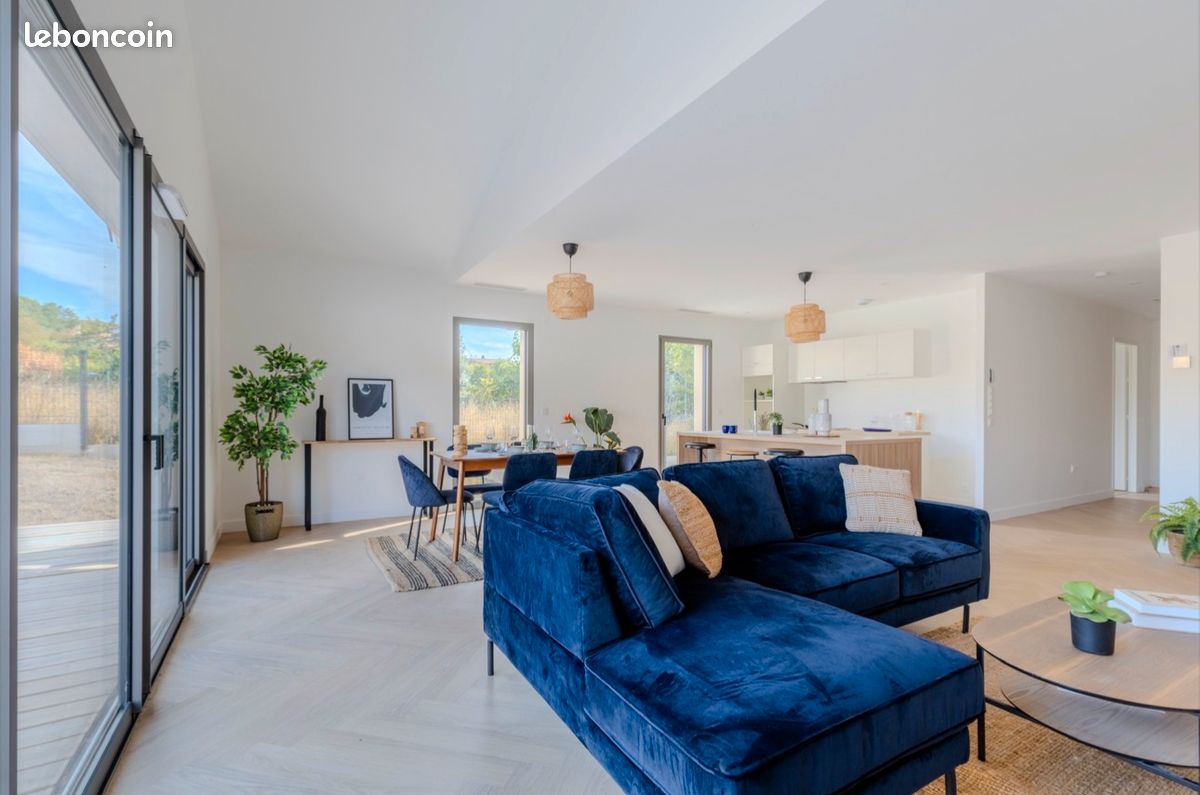 Maison 5 pièces 137 m² · à Artigues-près-Bordeaux · 137 m² · 420 000 €