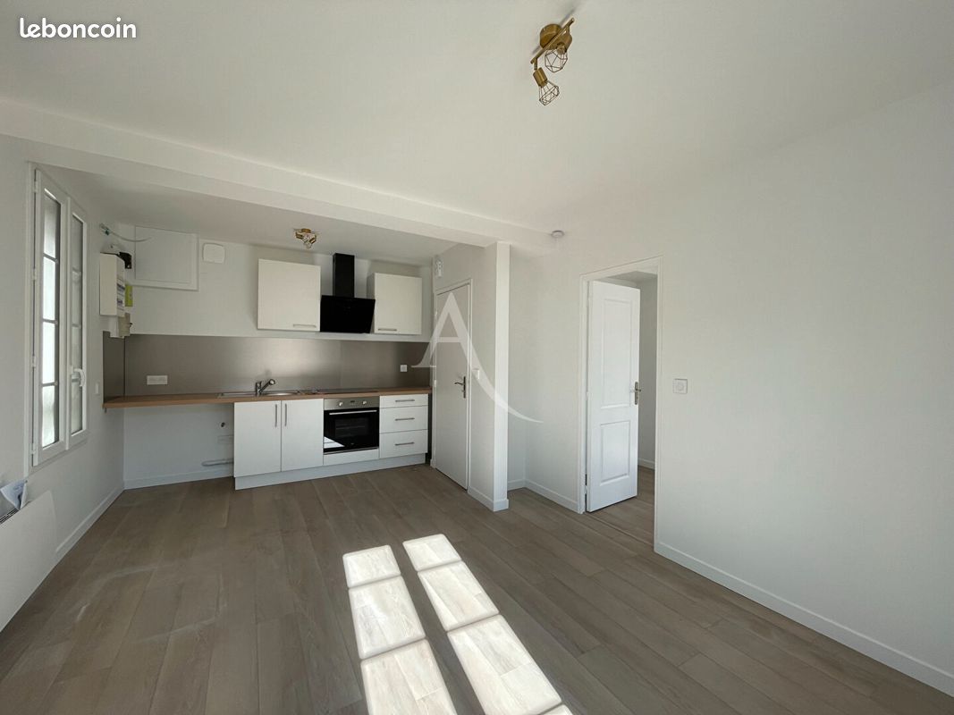 Appartement 2 pièces 33 m² · à Saintes · 33 m² · 590 €/mois