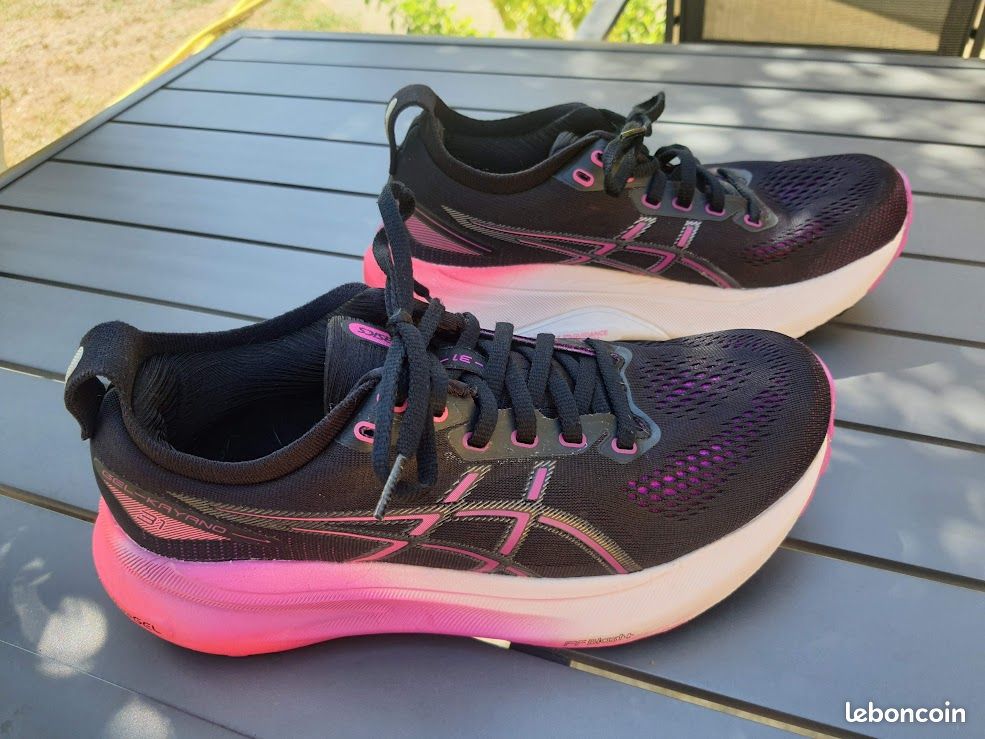 Baskets pointure 38 : ASICS Gel-Kayano 30 Femme Noir Rose – Running – EXCELLENT ETAT (image 2)