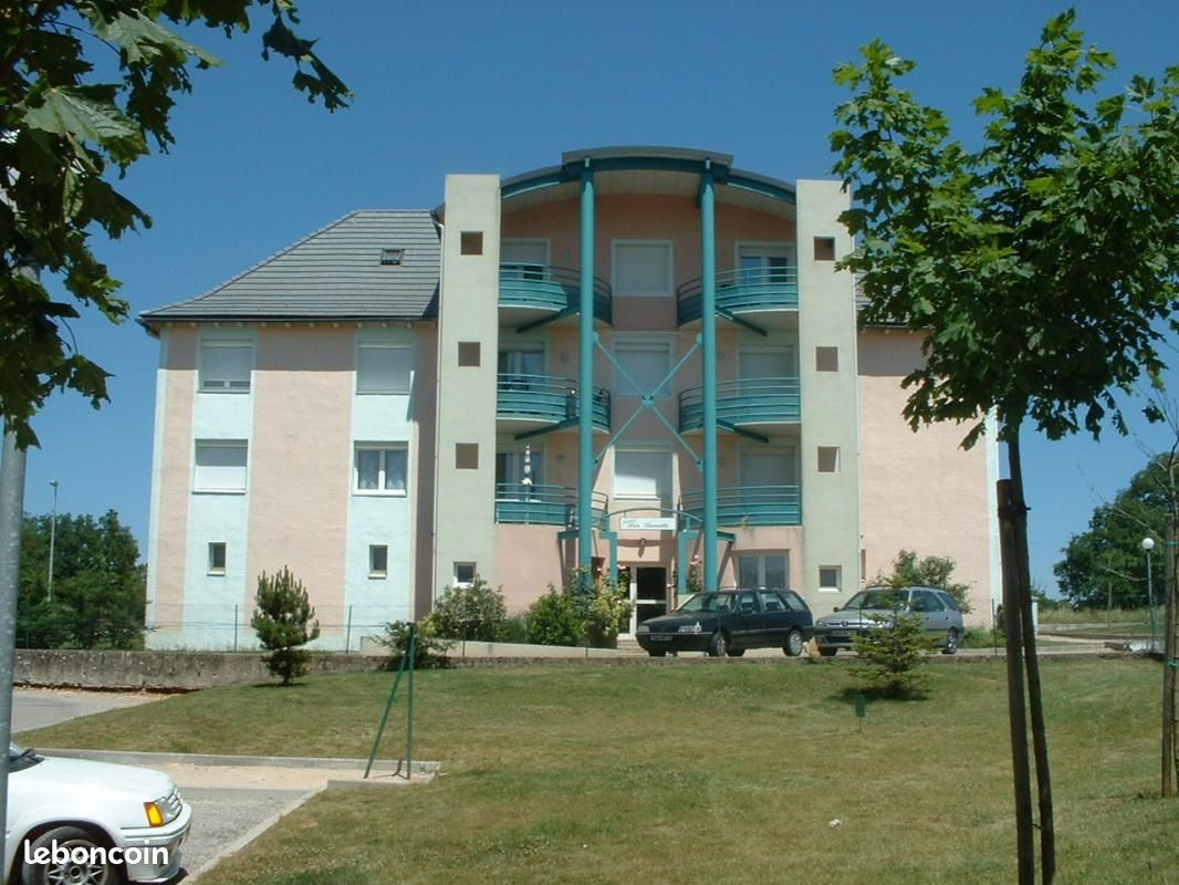 Appartement 4 pièces 77 m² · à La Cavalerie · 77 m² · 691 €/mois