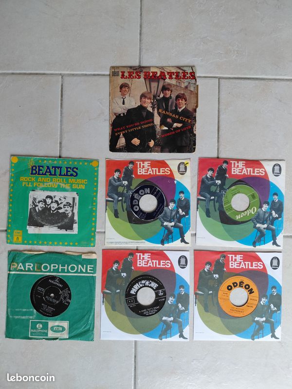 Beatles Lot 7 vinyle 45t vintage années 60 et 70 Pressage France, UK, Belgique etc.. Bon état· (image 1)