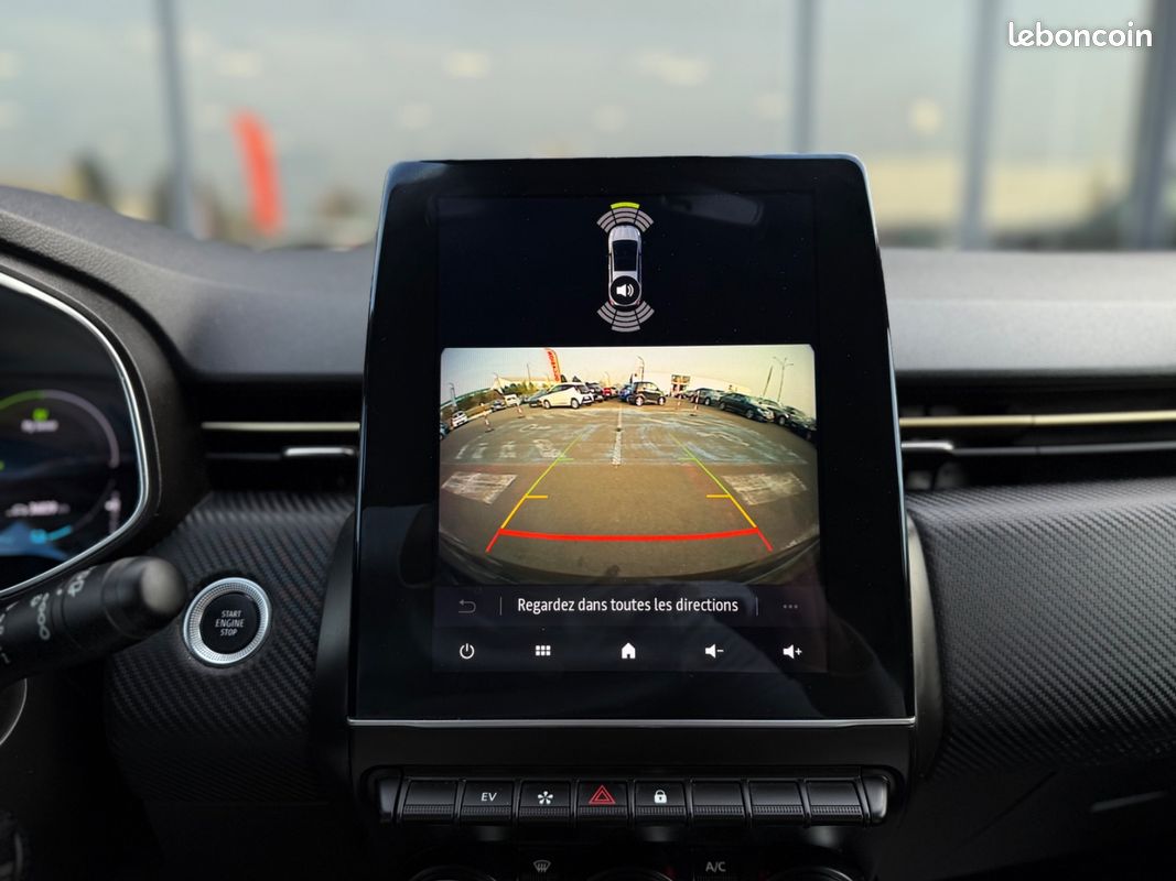 RENAULT CLIO V E-Tech full hybrid 145ch Engineered 1ERE MAIN BOITE AUTO COCKPIT CARPLAY CAMERA AUCUN FRAIS (image 21)
