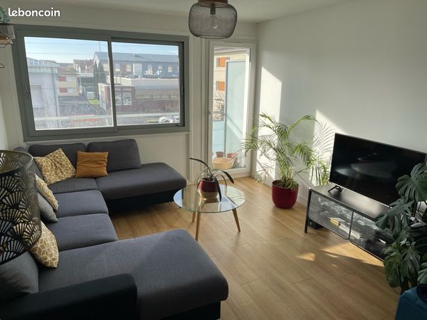 F3 traversant avec balcon - Quartier République - CHU Estaing