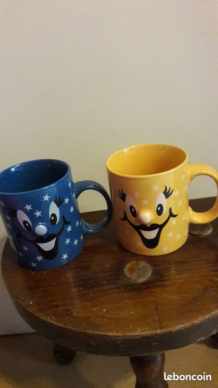 Mug Jaune ou Bleu étoilé Neuf (image 1)