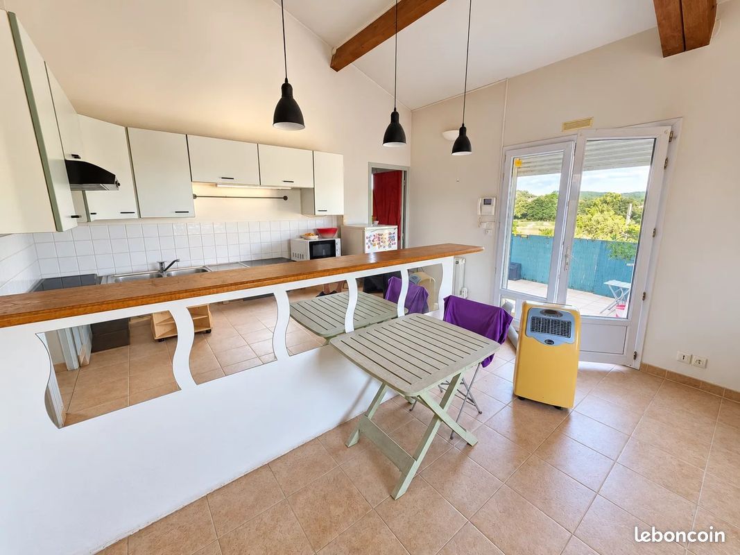 Appartement 3 pièces 53 m² · à Saint-Quentin-la-Poterie · 53 m² · 150 000 €