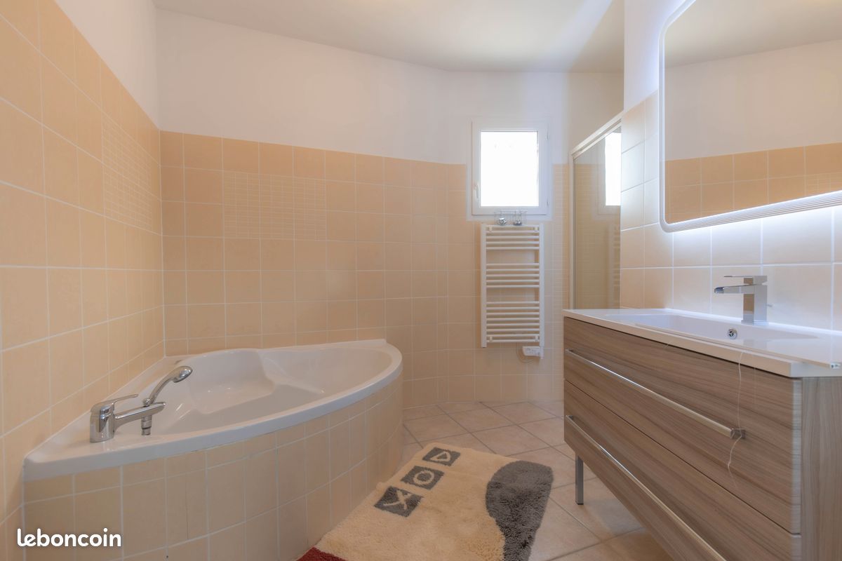 La Bastide du Mazel luxueuse villa indépendante climatisée avec piscine pour 6 personnes (image 19)