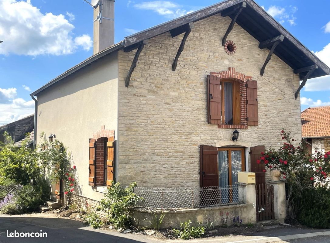 Maison 3 pièces 122 m² · à Chissey-lès-Mâcon · 122 m² · 75 000 €