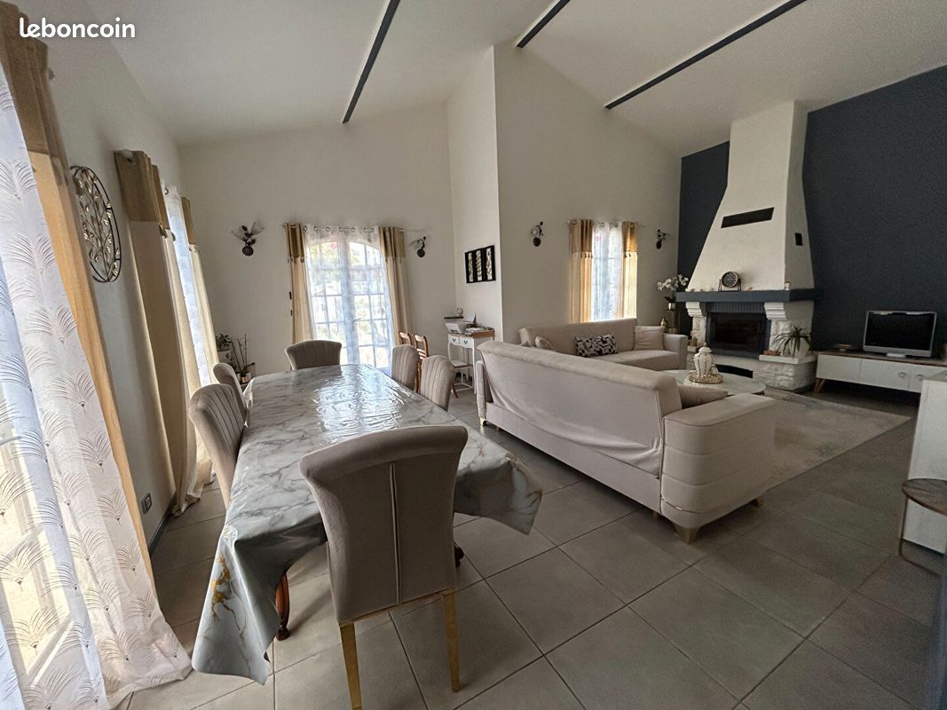 Maison 7 pièces 131 m² · à Saint-Denis-de-Pile · 131 m² · 295 000 €