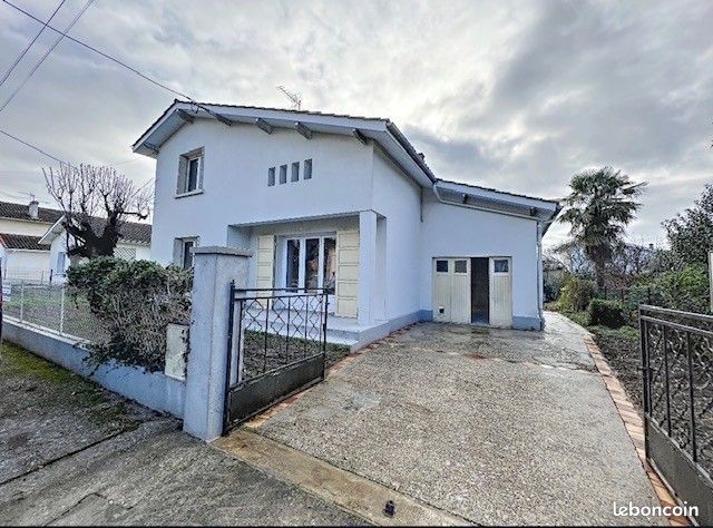 Appartement 4 pièces 100 m² · à Villeneuve-sur-Lot · 100 m² · 866 €/mois