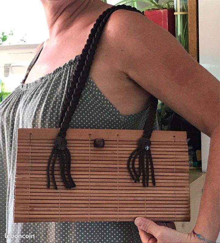 Sac à main en bois (image 1)