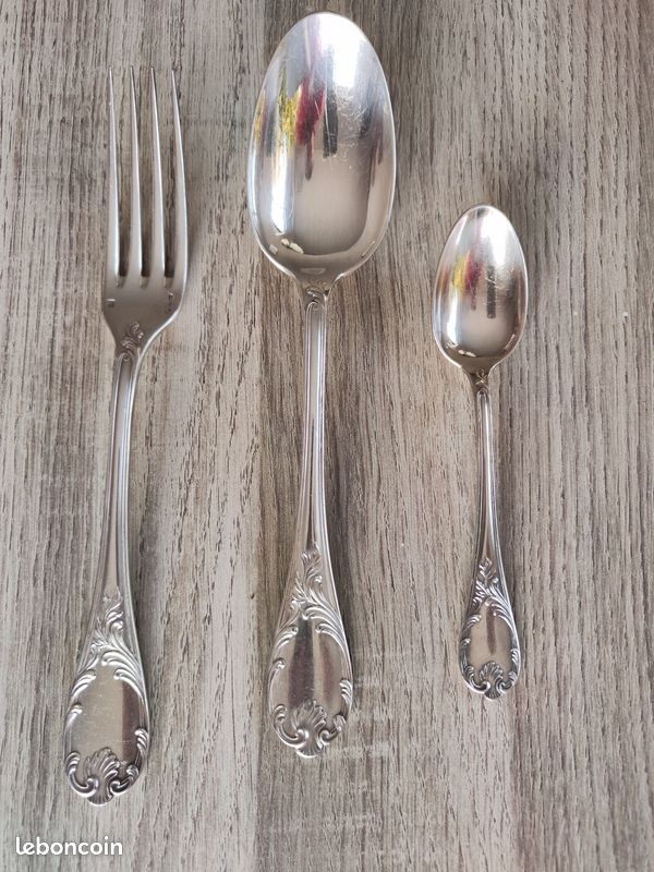 COUTEAU TABLE 24.5 Cm Christofle Fidelio Bel État Métal Argenté