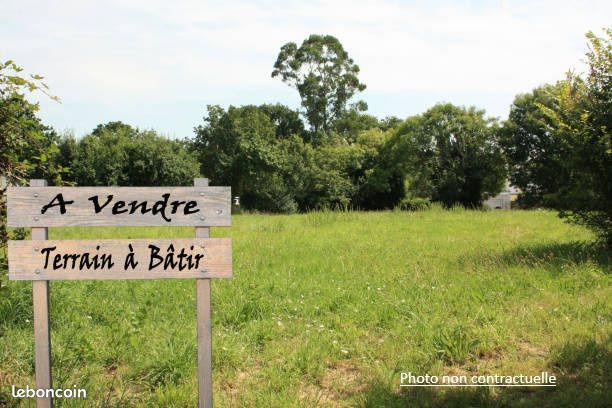 Terrain 3292 m² · à Mérignac · 3 292 m² · 1 764 000 €