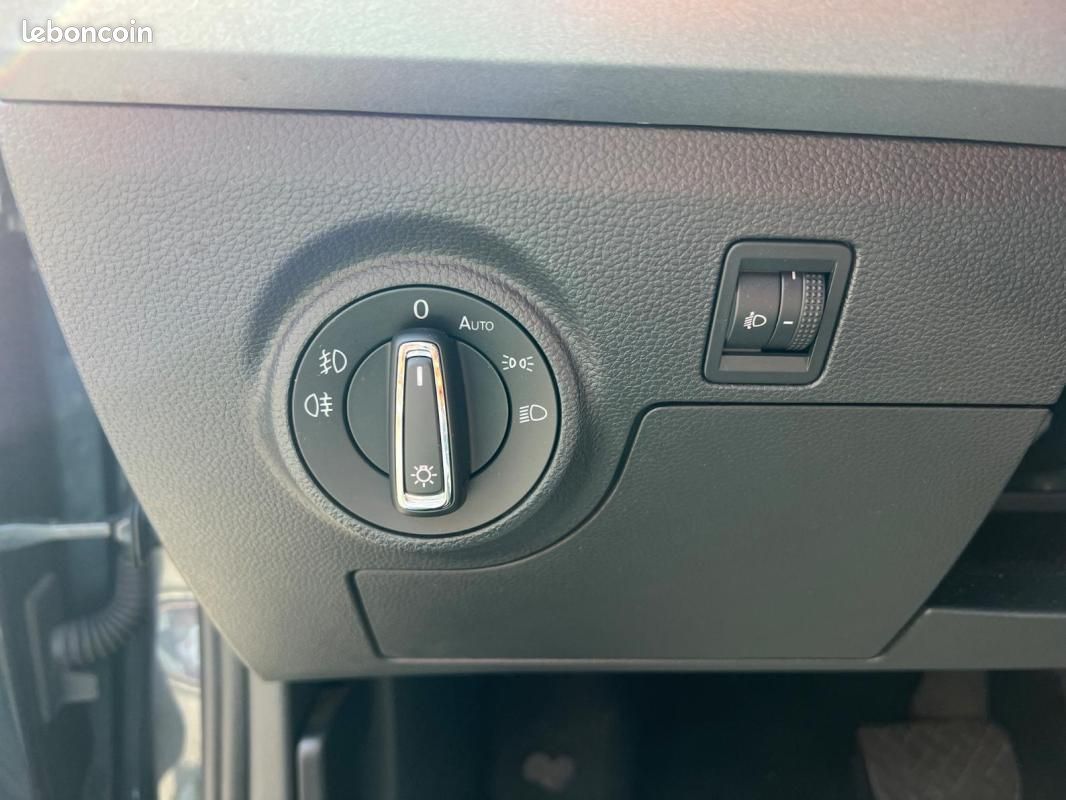 Seat Arona 1.0 EcoTSI 115 ch Start/Stop DSG7 Style (image 18)