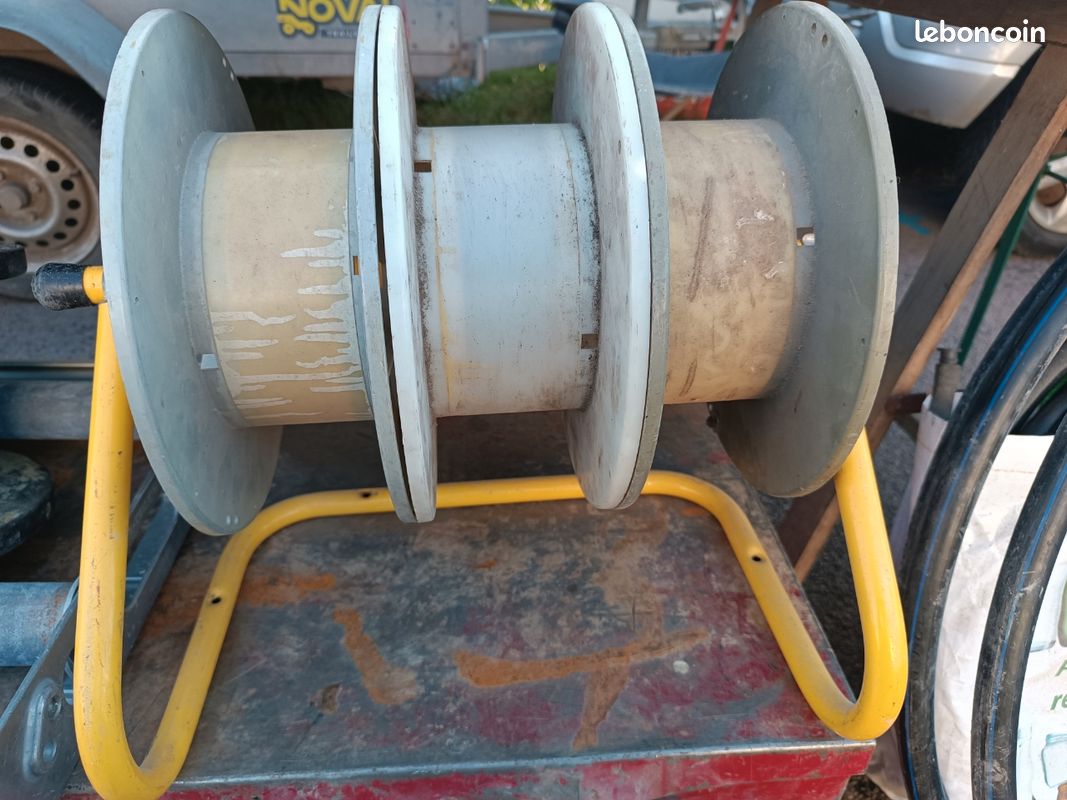 Derouleur fil électrique (image 1)