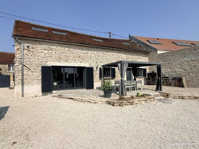 Maison 6 pièces 138 m² · à Guérard · 138 m² · 395 000 €