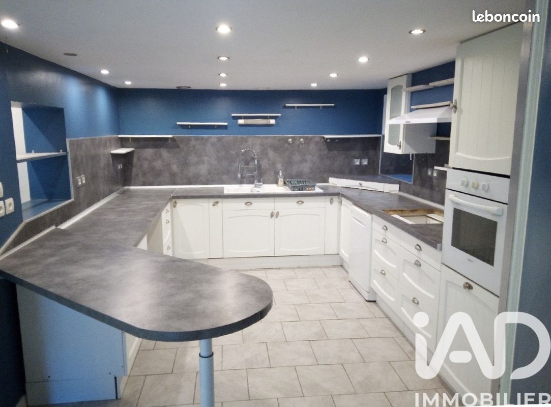 Maison 6 pièces 172 m² · à Herpelmont · 172 m² · 183 000 €