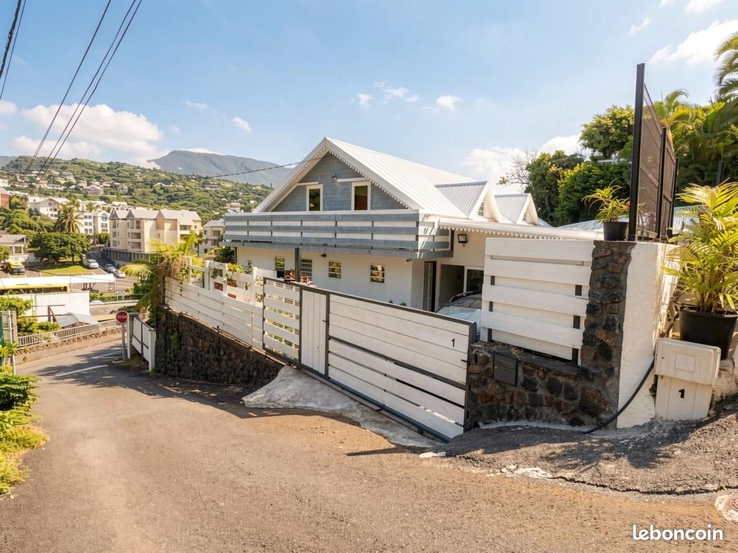 Maison 6 pièces 188 m² · à Saint-Joseph · 188 m² · 391 000 €
