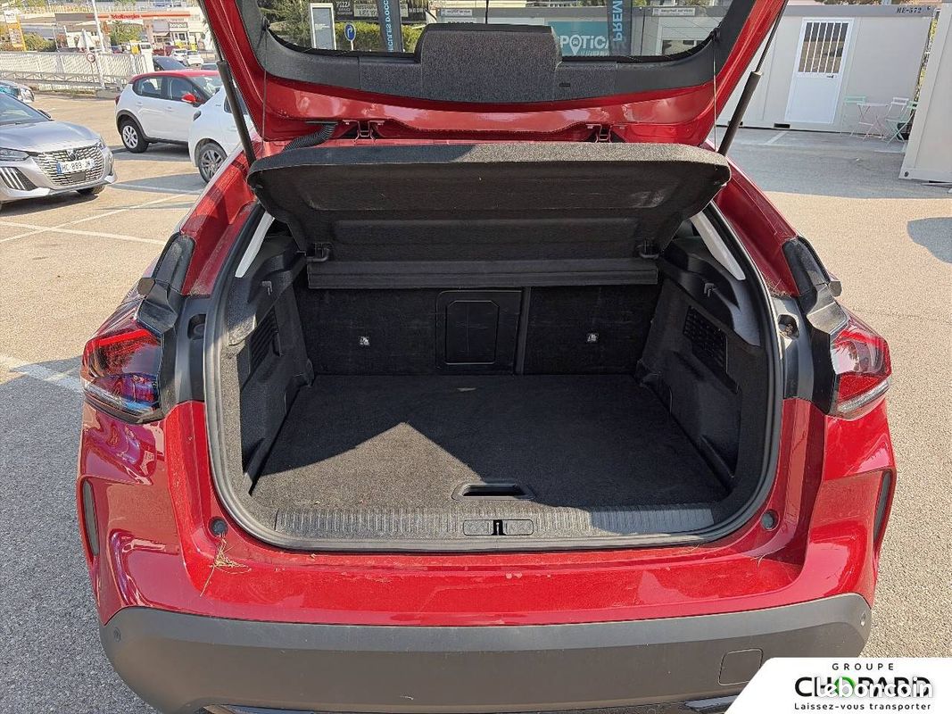 CITROEN C4 BlueHDi 130 S&S EAT8 Shine (image 6)