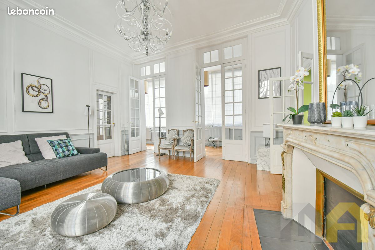 Appartement 3 pièces 95 m² · à Paris · 95 m² · 4 500 €/mois