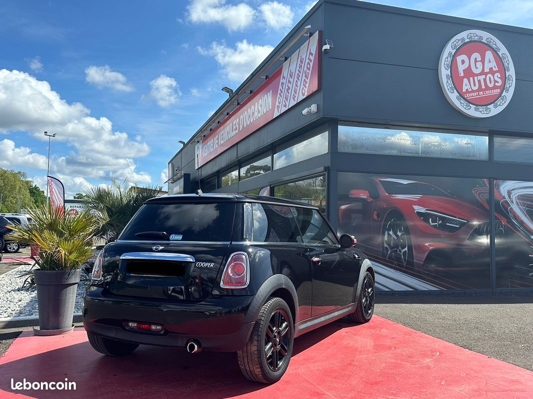 Mini Cooper D 1.6 L 112 CH "Cooper" (image 8)