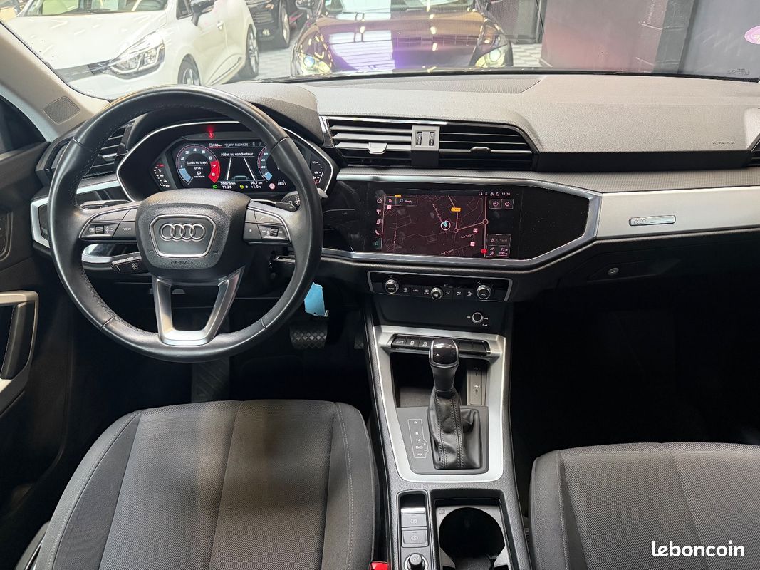AUDI Q3 35 TFSI 150 ch S tronic 7 Business line (image 10)