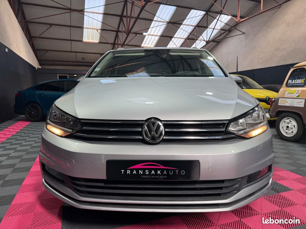 Volkswagen TOURAN 1.6 TDI 115cv DSG7 Confortline / Caméra de Recul / Régulateur de vitesse (image 8)