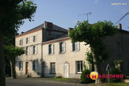 Maison 22 pièces 615 m² · à Oradour-sur-Vayres · 615 m² · 70 200 €
