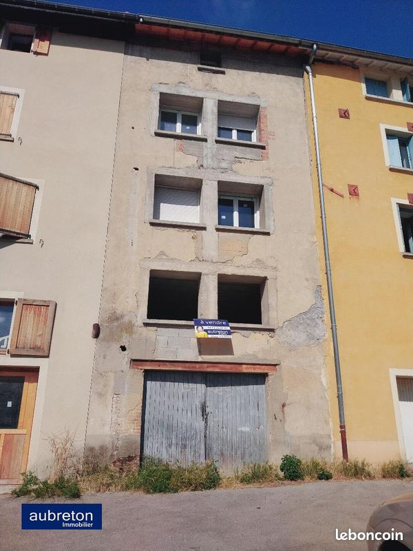 Maison 6 pièces 168 m² · à Porte-des-Bonnevaux · 168 m² · 125 000 €