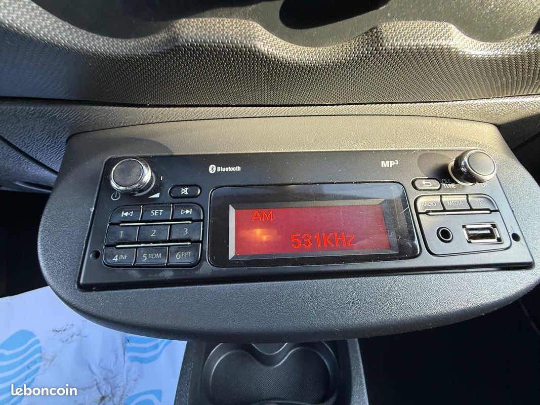 Renault twingo 2 phase 2 ethanol 1.2i - 16v 75cv 2014 (image 17)
