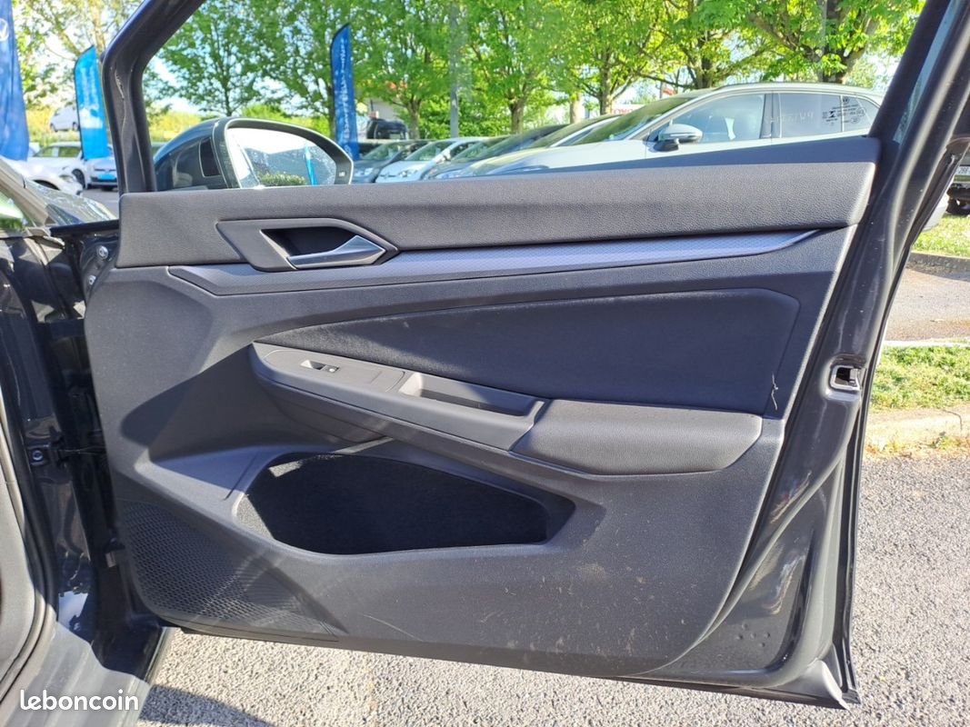 VOLKSWAGEN Golf 1.0 TSI OPF 110 BVM6 Active (image 29)
