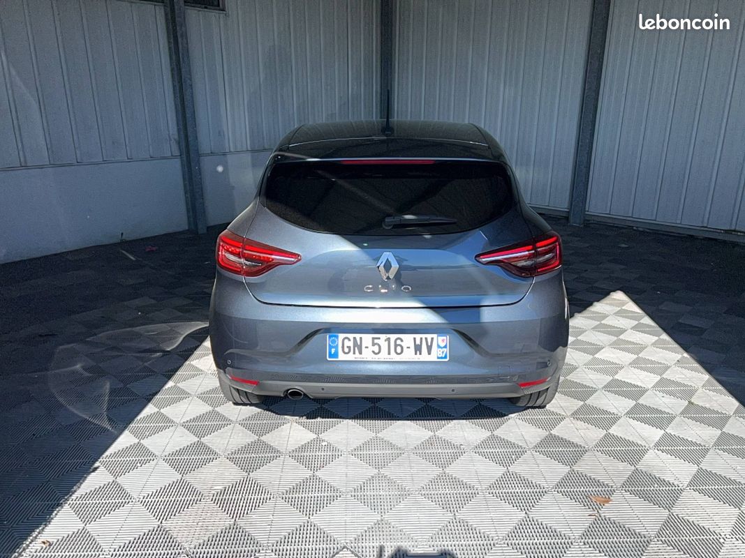 RENAULT Clio Blue dCi 100 Evolution (image 5)