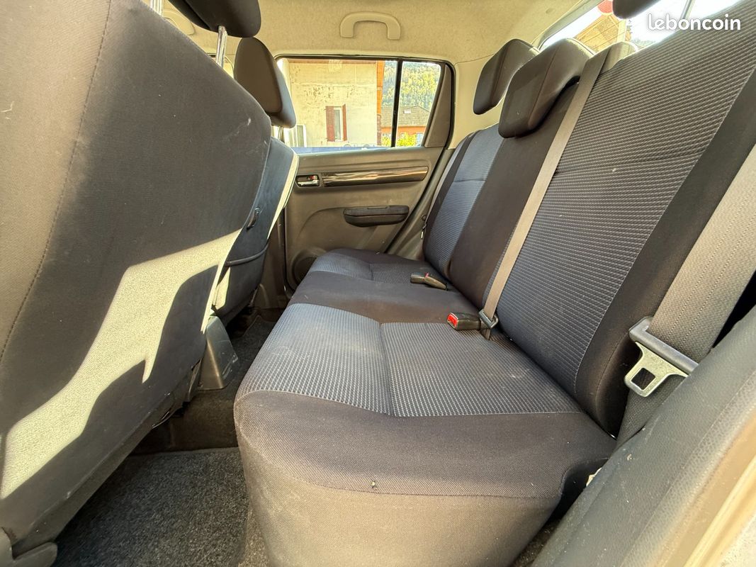 SUZUKI SWIFT 1.3 GLX 4x4 (image 16)