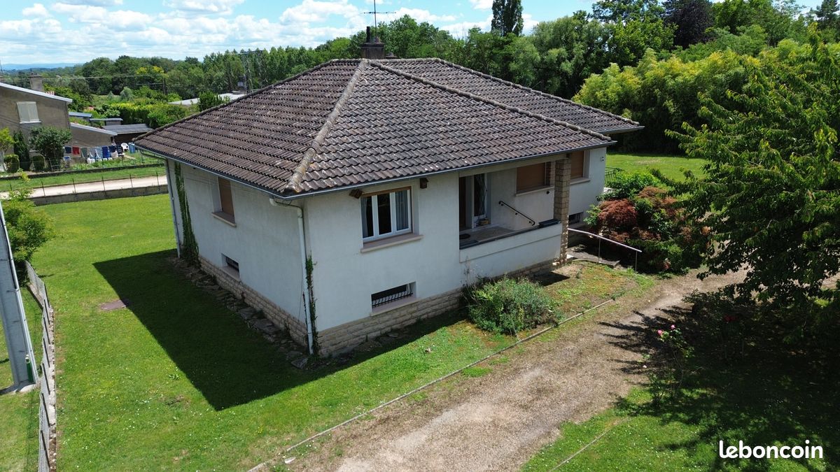 Maison 8 pièces 121 m² · à Vonnas · 121 m² · 259 000 €