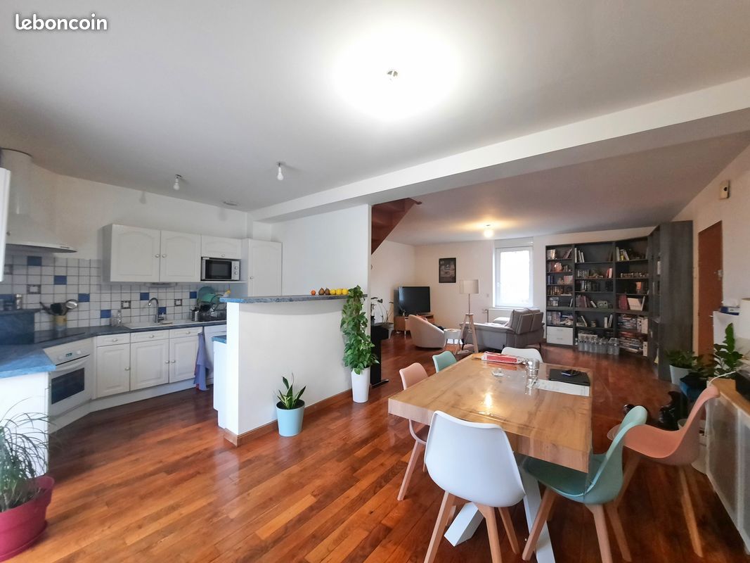 Appartement 5 pièces 105 m² · à Dole · 105 m² · 970 €/mois