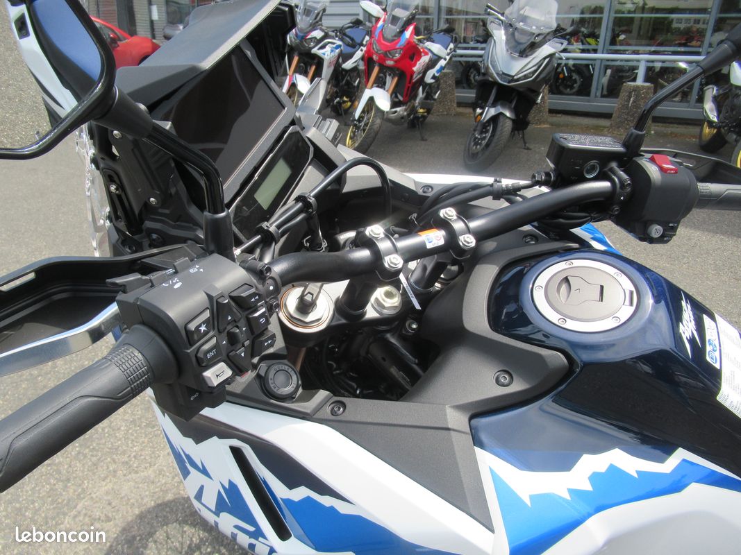 Honda crf 1100 africa twin se (image 8)