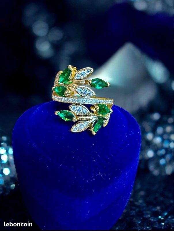 Bague Style Inspiration Swarovski Zircon Feuilles Dorées Émeraude