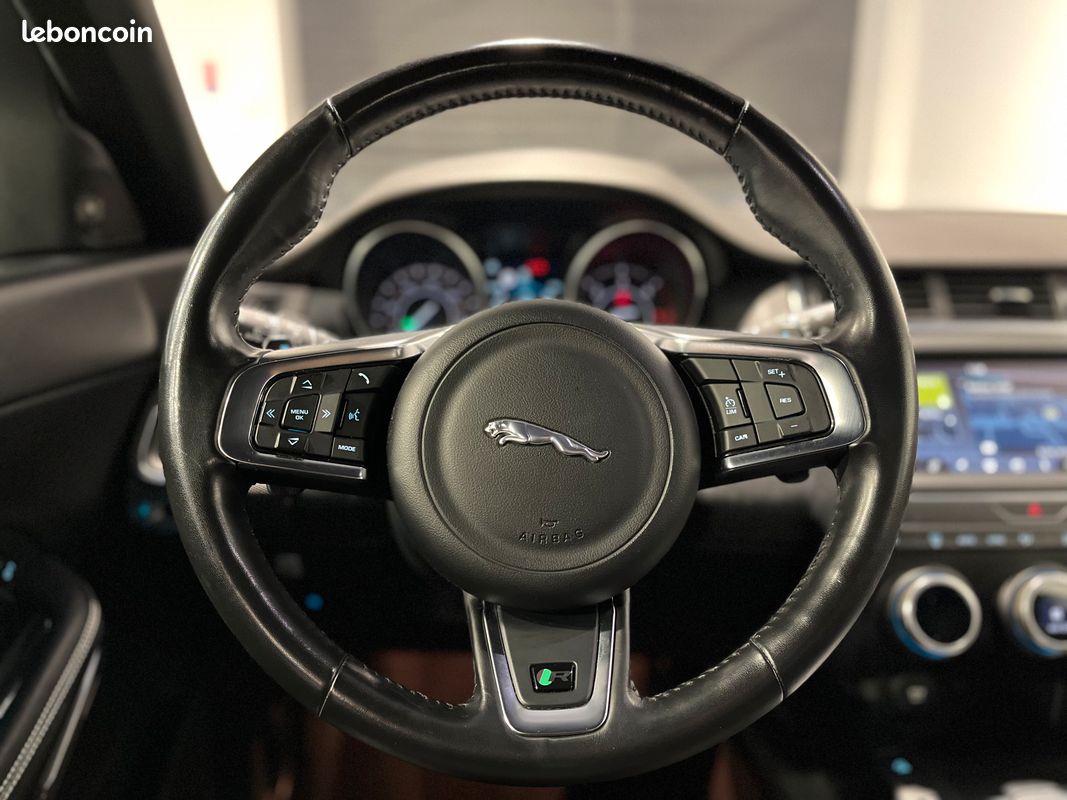 JAGUAR E Pace 2.0 D R-Dynamique 150 Cv (image 13)