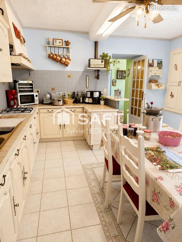 Maison 5 pièces 110 m² · à Pré-en-Pail-Saint-Samson · 110 m² · 179 000 €