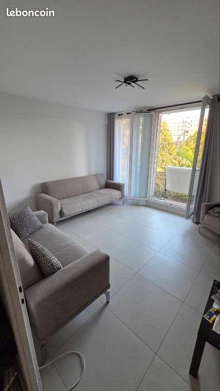 Appartement 3 pièces 61 m² · à Saint-Priest · 61 m² · 142 000 €
