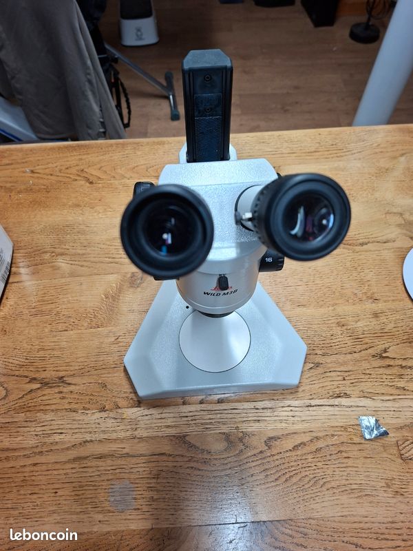 Microscope Leica Wild M3B Matériel médical