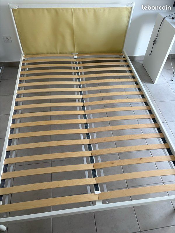 Lit 140*200 plus matelas (image 2)