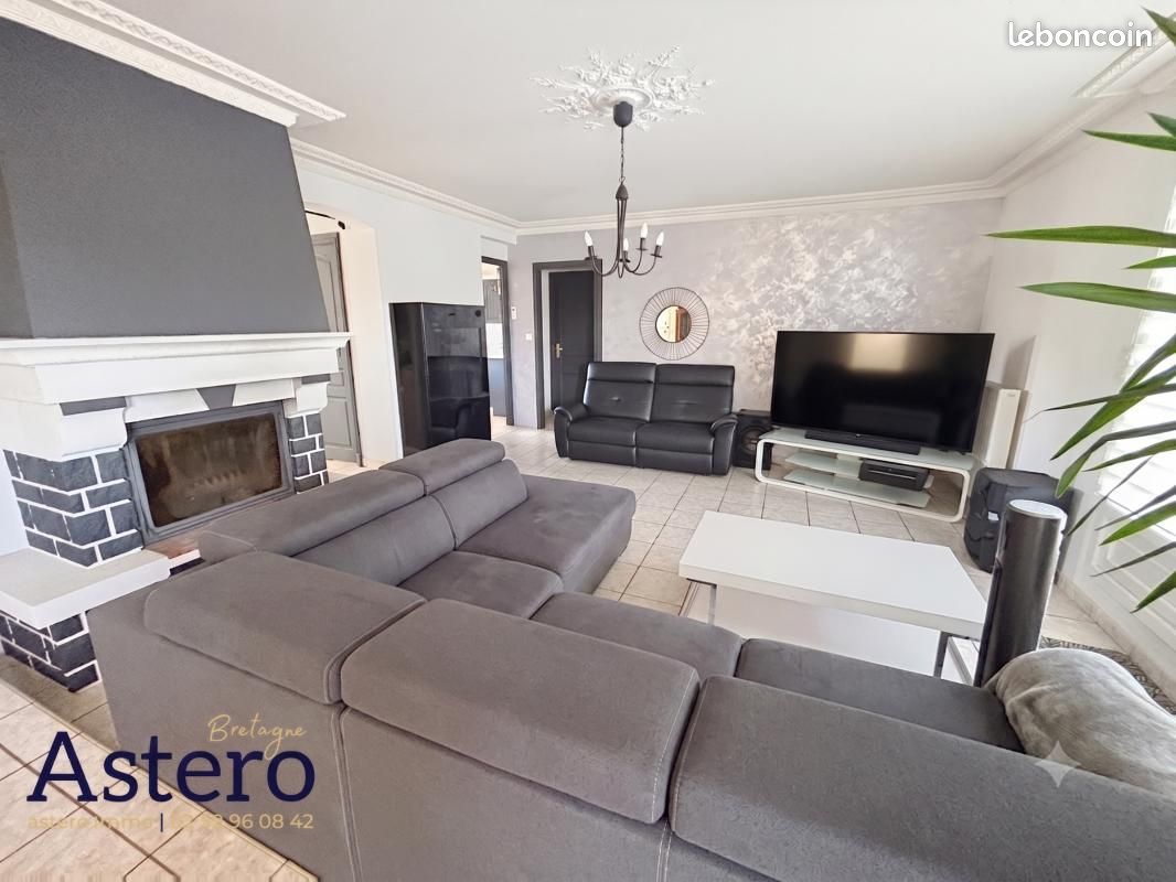 Maison 7 pièces 200 m² · à Acigné · 200 m² · 459 900 €