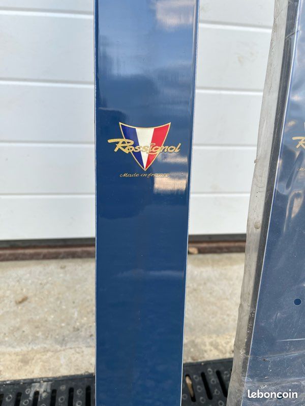 Skis Vintage HEAD Années 60 - Tête Bleue, 240 Cm, Avec Fixations Marker Rotomat - Longueur 182 Cm - Occasion Bon état