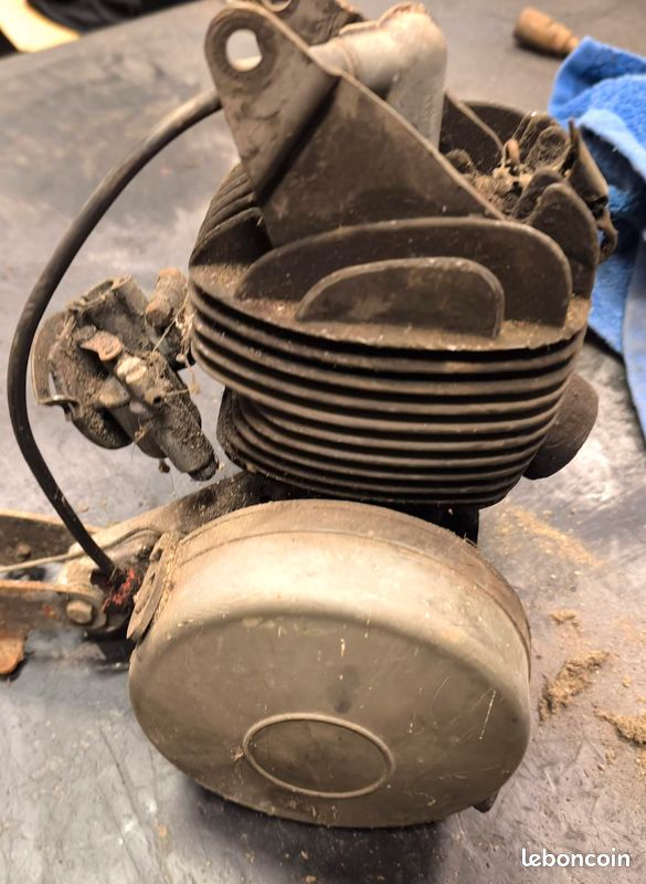 Moteur de mob peugeot BB 1V de 1959 type INDENOR (image 2)