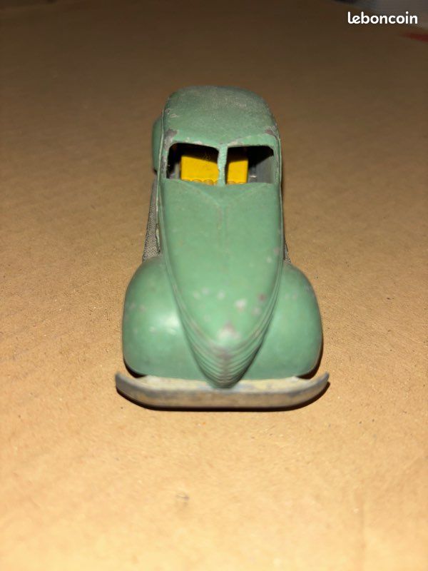 Solido Junior Démontable N°228 – GRAHAM Shark Nose – Années 50-60 – France