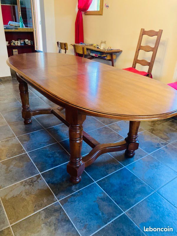 Table de salon en meurisier (image 1)