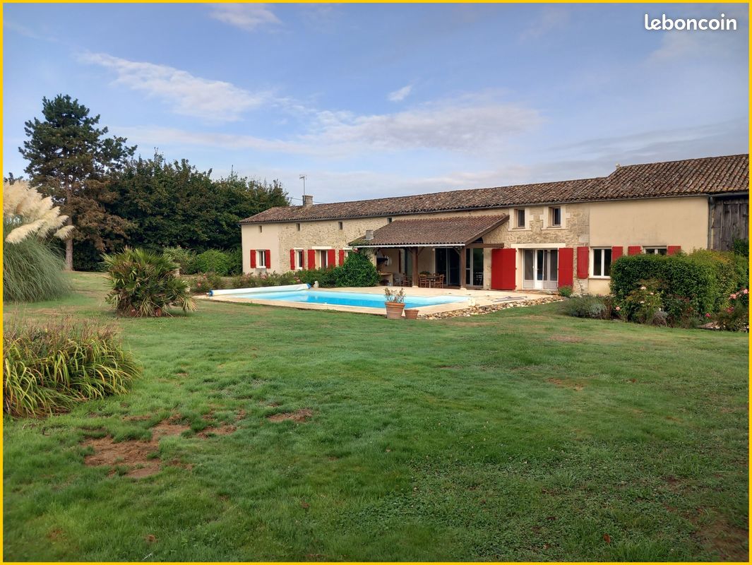 Maison 12 pièces 255 m² · à La Réole · 255 m² · 340 000 €