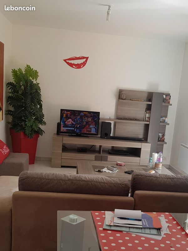 Vend 3 éléments " Meuble de salon TV" 200 (image 1)